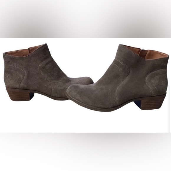Lucky Brand Brolley Dark Brown Suede Leather Ankle Boots Booties - Size 6 - Picture 3 of 5